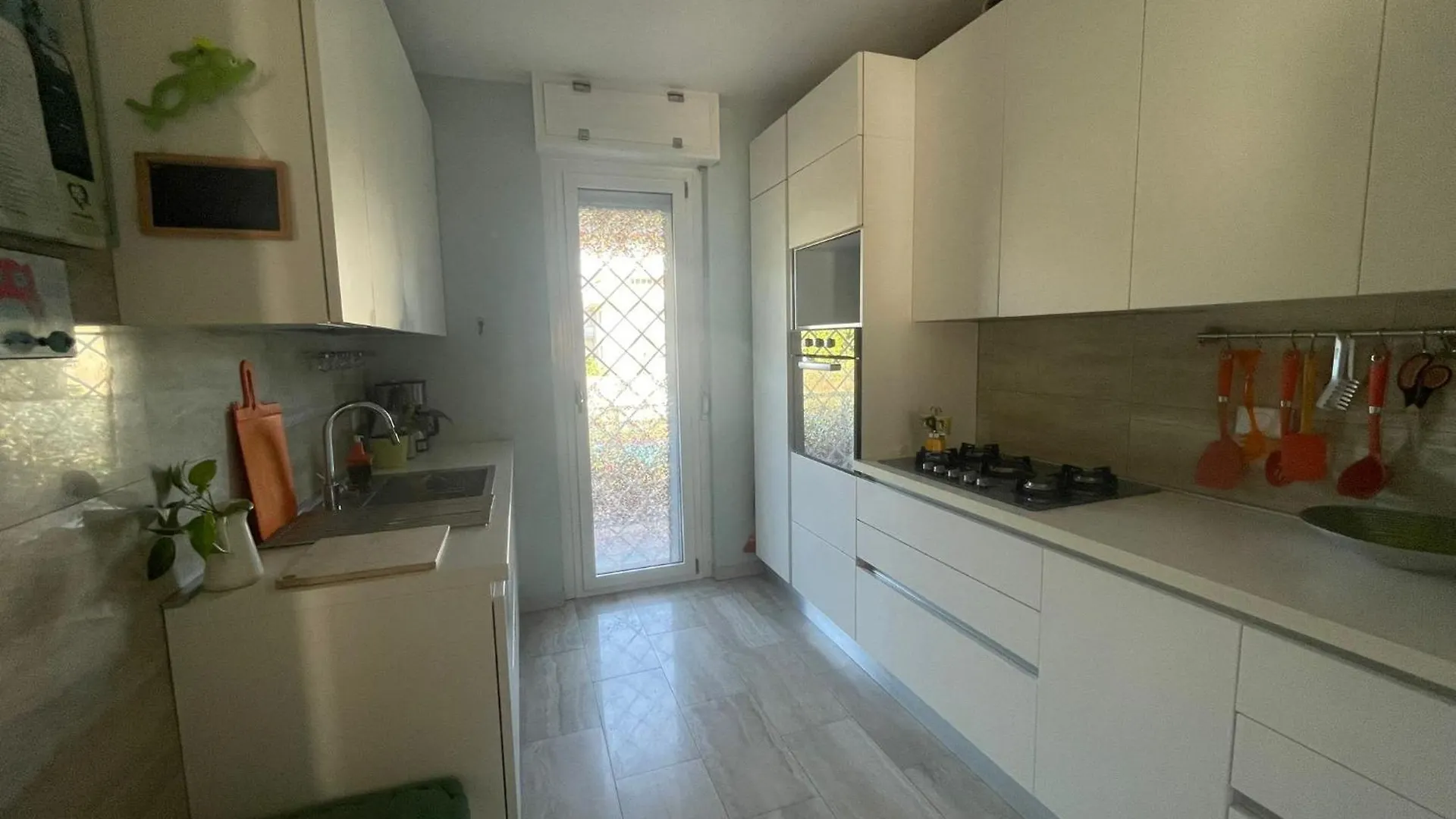 Intero Appartamento Con Giardino E Parcheggio Rome 0*,