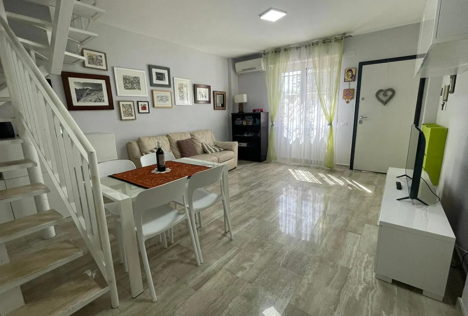 Apartment Intero Appartamento Con Giardino E Parcheggio Rome Italy