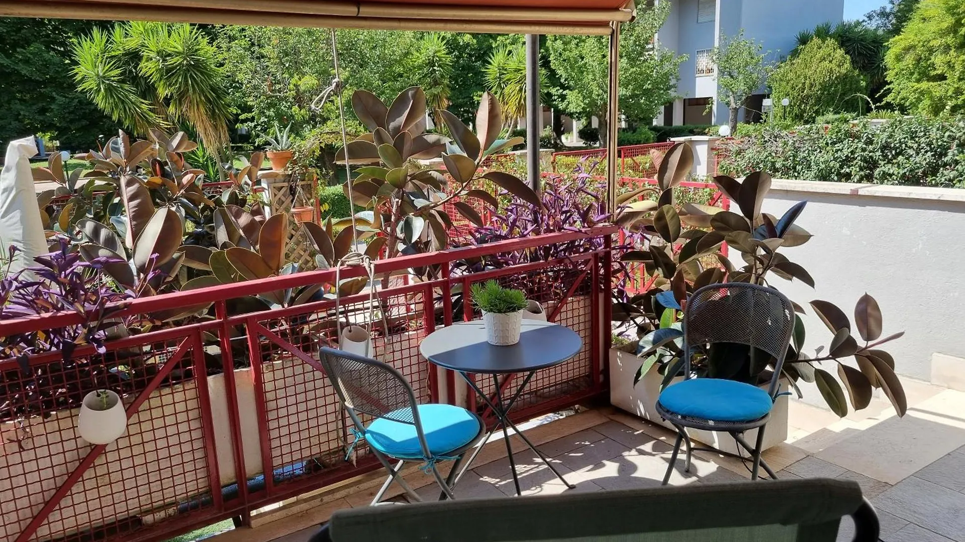 Intero Appartamento Con Giardino E Parcheggio Rome